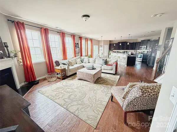 3416 Yarmouth LN, Gastonia, NC 28056