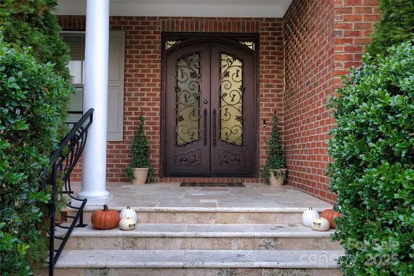 2624 Ladley CT, Charlotte, NC 28226