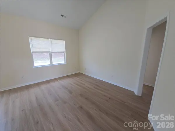 1212 Bicycle CT, Gastonia, NC 28054