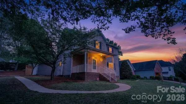 2851 Huckleberry Hill DR, Fort Mill, SC 29715