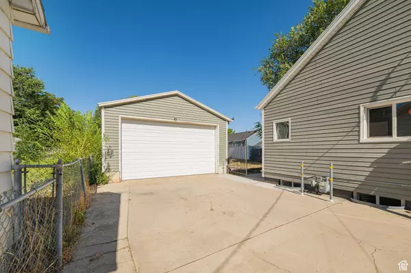 2355 S D AVE, Ogden, UT 84401