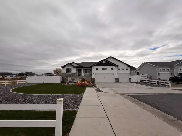 2168 S 3940 W, Taylor, UT 84401