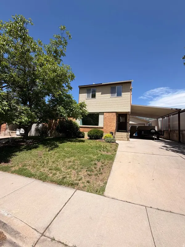 4368 S 225 E, Washington Terrace, UT 84405