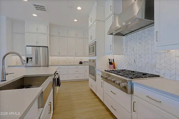 5614 W SAINT MORITZ Lane, Glendale, AZ 85306