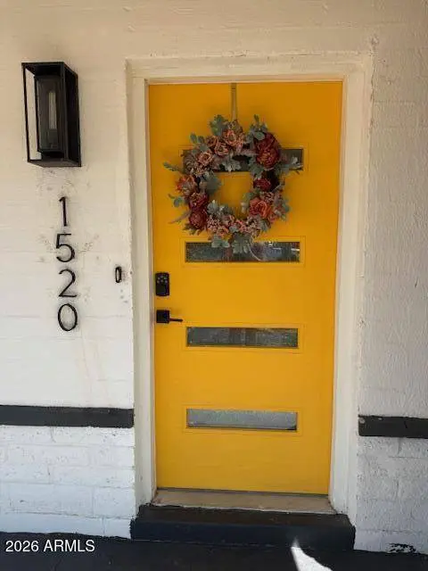 1520 W CAPRI Avenue, Mesa, AZ 85202