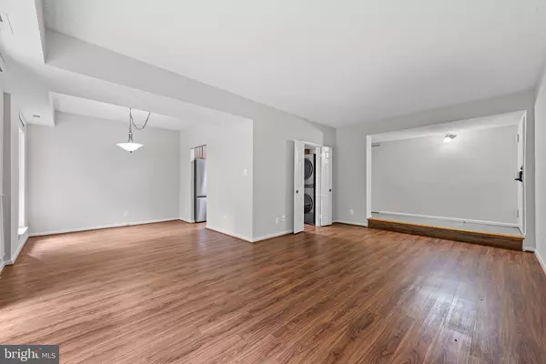 11841 SHIRE CT #2C, Reston, VA 20191