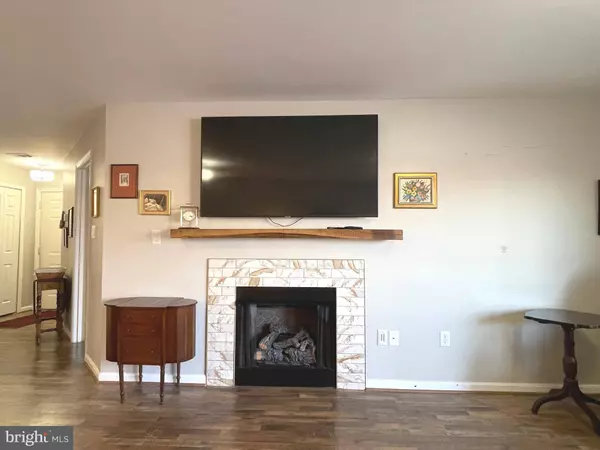 20588 CORNSTALK TER #202, Ashburn, VA 20147