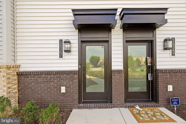 14347 GLEN MANOR DR #204, Chantilly, VA 20151