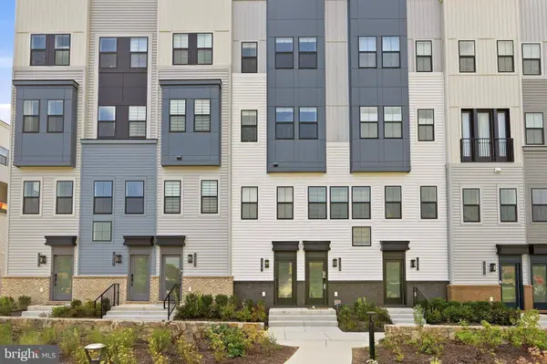 14347 GLEN MANOR DR #204, Chantilly, VA 20151