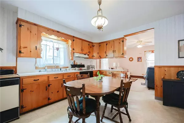 81 Remington AVE, Burrillville, RI 02858