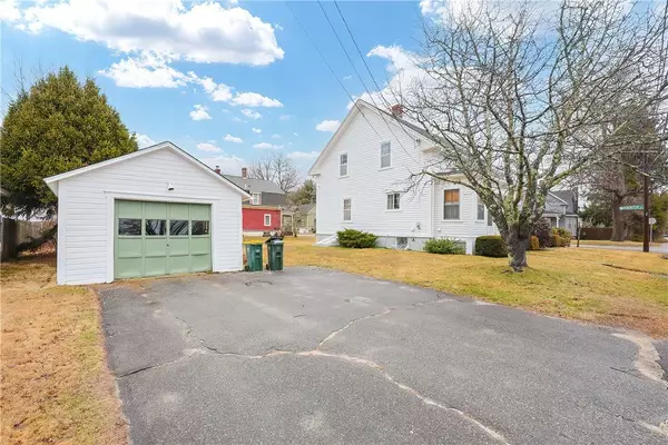 81 Remington AVE, Burrillville, RI 02858