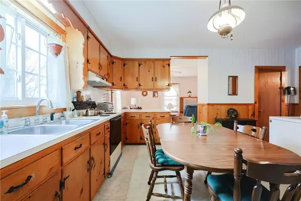 81 Remington AVE, Burrillville, RI 02858