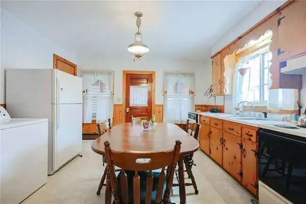 81 Remington AVE, Burrillville, RI 02858