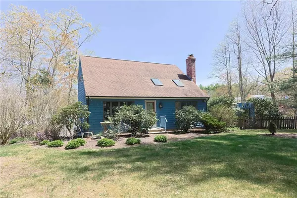 79 Lake DR, Glocester, RI 02814