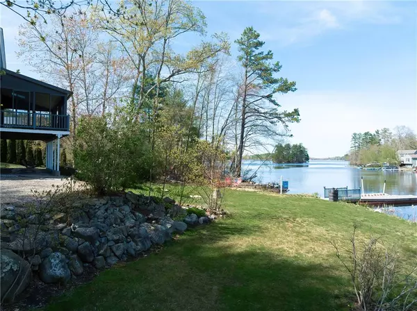 79 Lake DR, Glocester, RI 02814