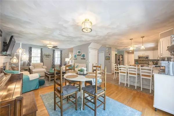 545 Central ST, Burrillville, RI 02839