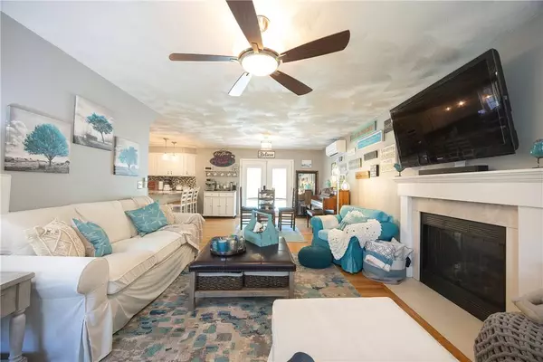 545 Central ST, Burrillville, RI 02839