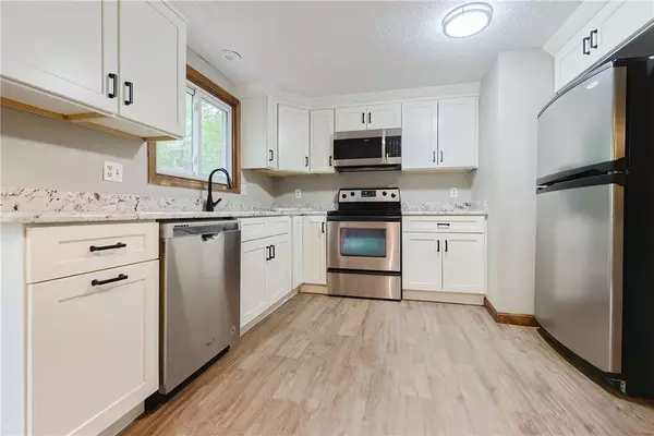 274 Courthouse LN, Burrillville, RI 02859