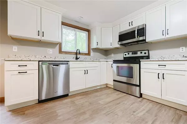 274 Courthouse LN, Burrillville, RI 02859