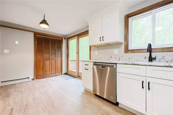 274 Courthouse LN, Burrillville, RI 02859