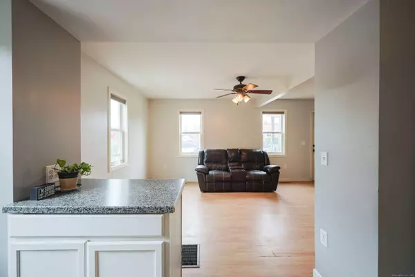 32 High Street, Killingly, CT 06239