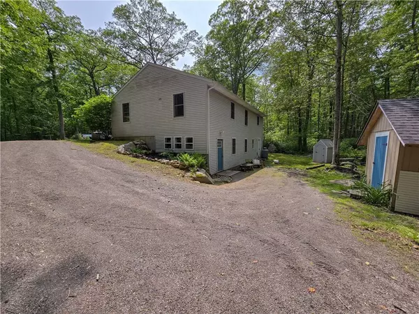 20 Indian TRL, Glocester, RI 02814