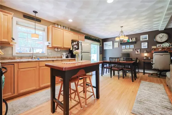 245 Stag Head DR, Burrillville, RI 02859