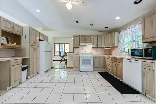 85 Indian TRL, Glocester, RI 02814