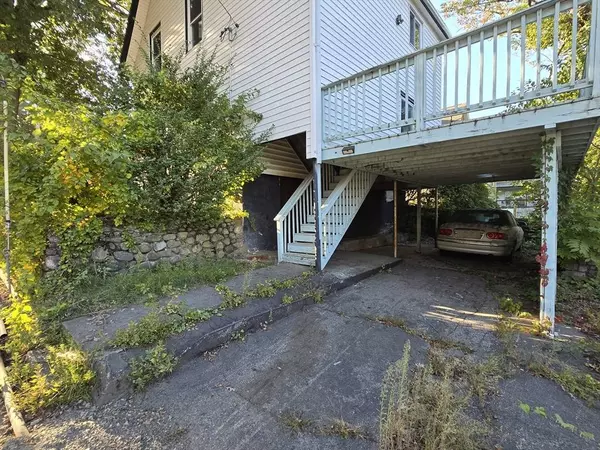 71 Alvarado Ave, Worcester, MA 01604