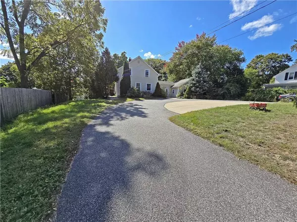 10 Sunapee CT, Coventry, RI 02816