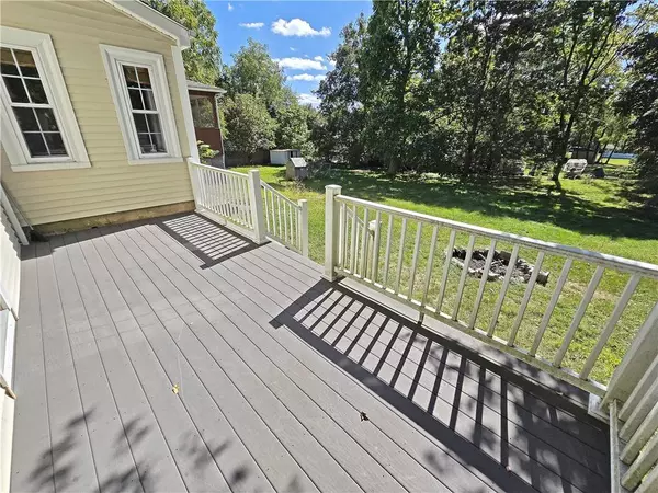 10 Sunapee CT, Coventry, RI 02816