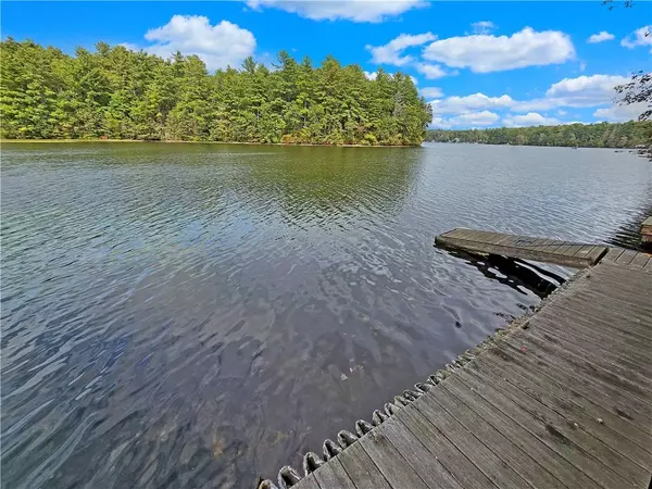 325 Lake DR, Glocester, RI 02814