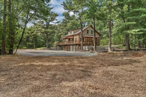 49R Elm Street, Blackstone, MA 01504