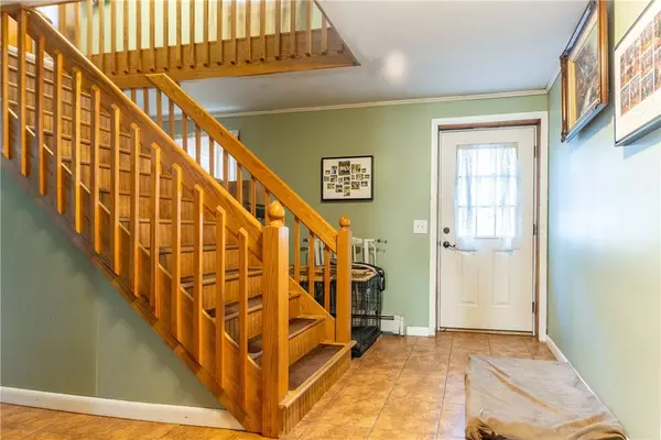 60 Salisbury RD, Glocester, RI 02814