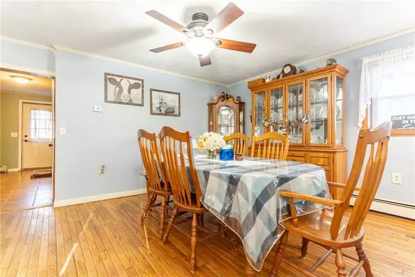 60 Salisbury RD, Glocester, RI 02814