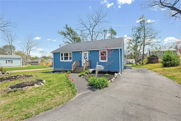 18 Adelaide AVE, Smithfield, RI 02917