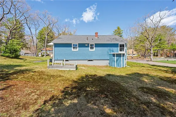18 Adelaide AVE, Smithfield, RI 02917