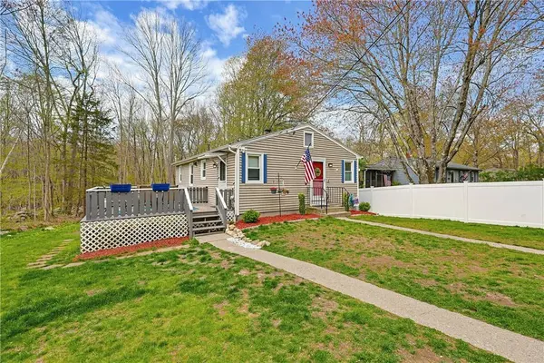 425 Main ST, Burrillville, RI 02859