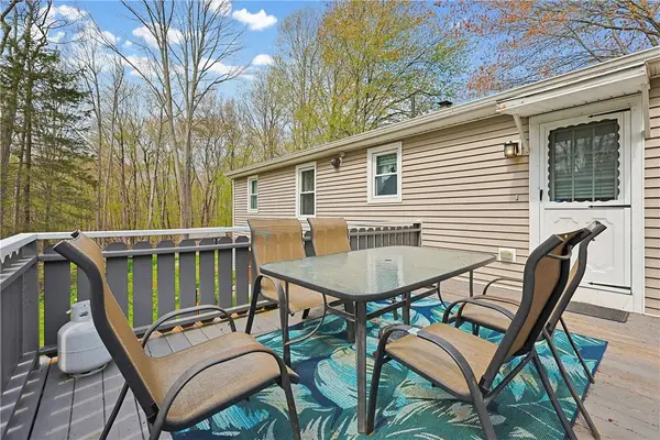 425 Main ST, Burrillville, RI 02859