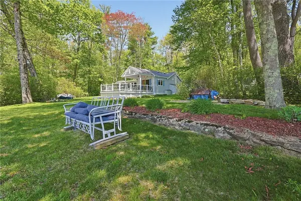 12 Lesieur LN, Burrillville, RI 02859