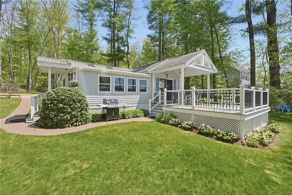 12 Lesieur LN, Burrillville, RI 02859
