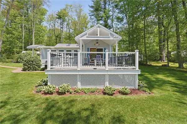 12 Lesieur LN, Burrillville, RI 02859