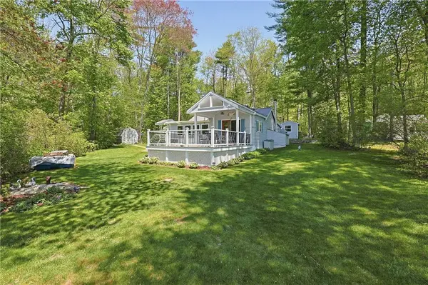 12 Lesieur LN, Burrillville, RI 02859