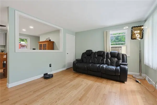 417 Lake Washington DR, Glocester, RI 02814