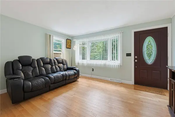 417 Lake Washington DR, Glocester, RI 02814