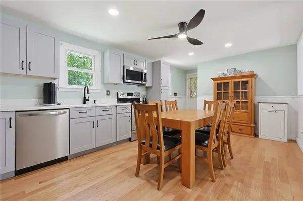 417 Lake Washington DR, Glocester, RI 02814