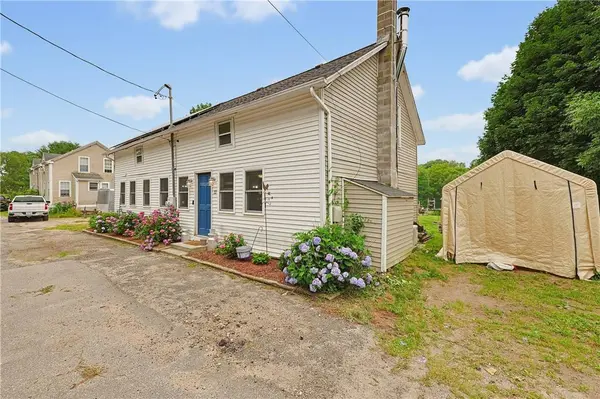 12 Mill RD, Richmond, RI 02832