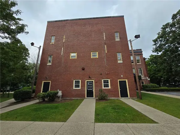 265 Sayles AVE #8, Burrillville, RI 02859