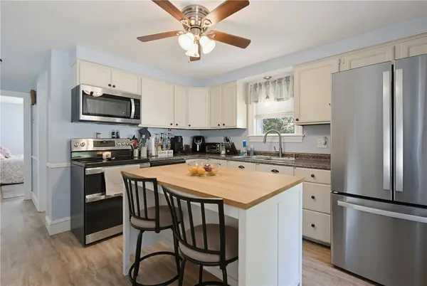 63 Taft ST, Coventry, RI 02816