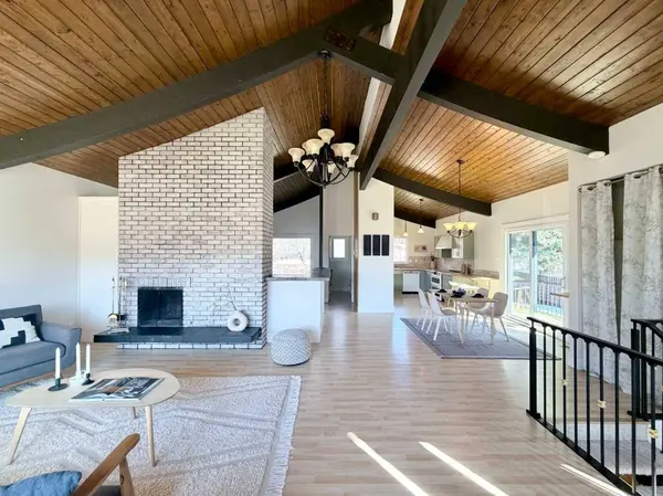 345 Laval BLVD W, Lethbridge, AB T1K 3W6